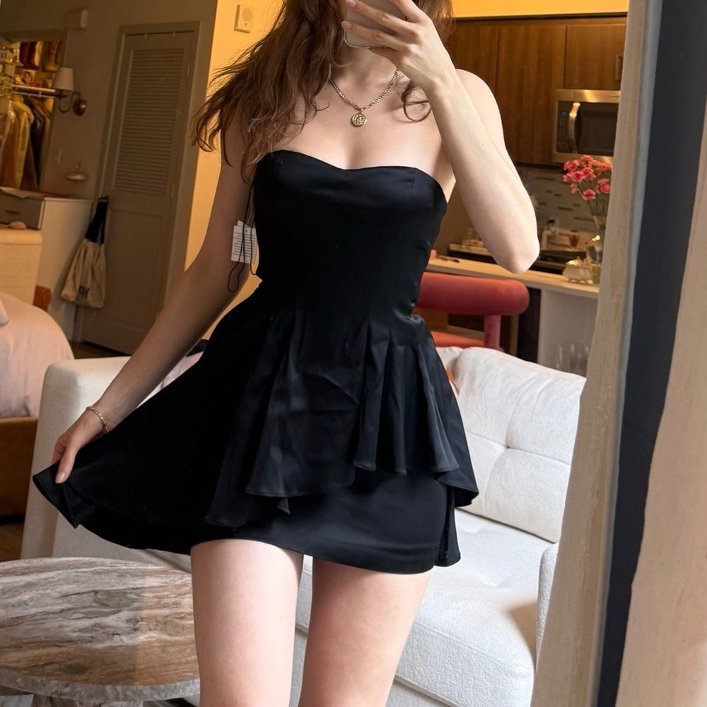 Aidan Mattox NWT peplum structured bodice black strapless a line ruffle mini dre